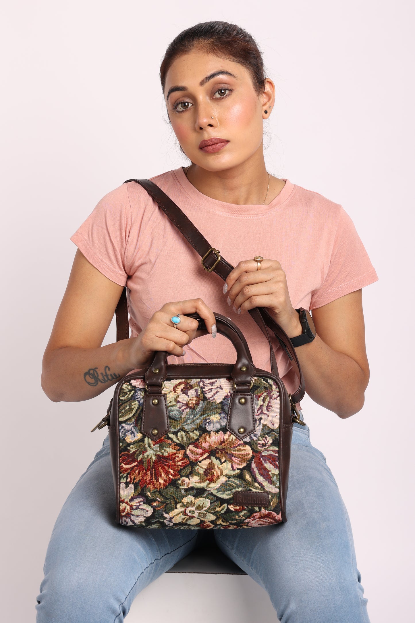 Esly's Vintage Floral Jacquard Satchel Bag - Elevate Your Style with Timeless Elegance