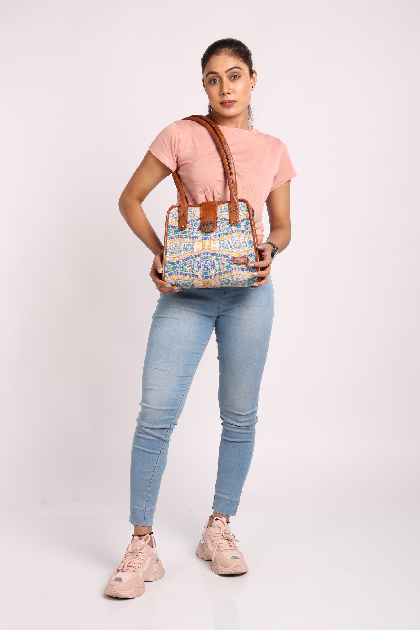 ESLY's Unique and Luxurious Ripples Print Shoulder Bag