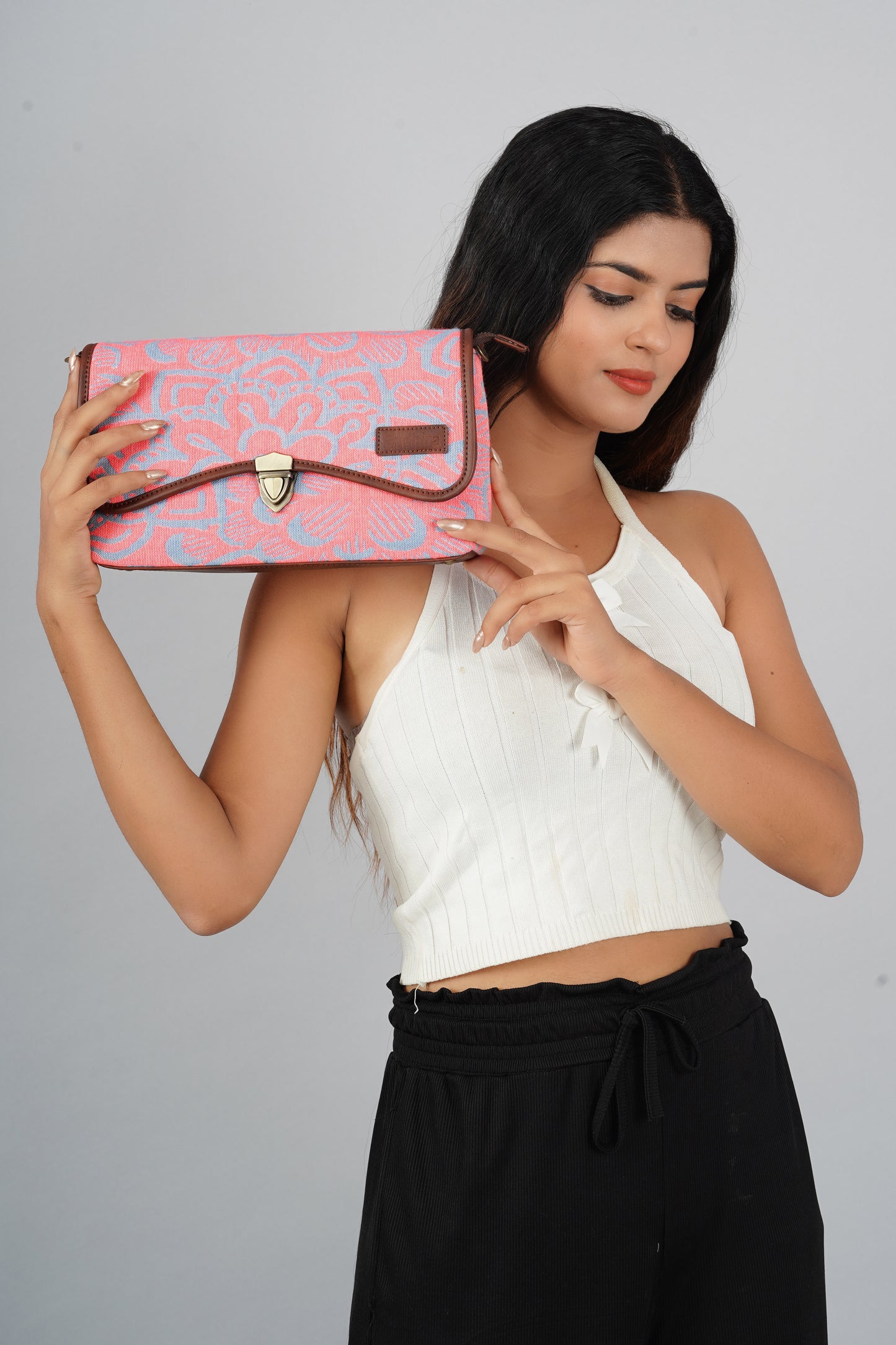 Vintage Pink Vegan Leather Shoulder Bag: Stylish, Sustainable, and Spacious